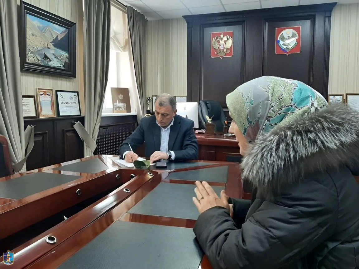 Глава МО “Агульский район” Закир Каидов провел очередной прием граждан.