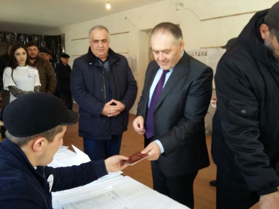 Глава Агульского района Юрий Исмаилов принял участие на выборах Президента РФ