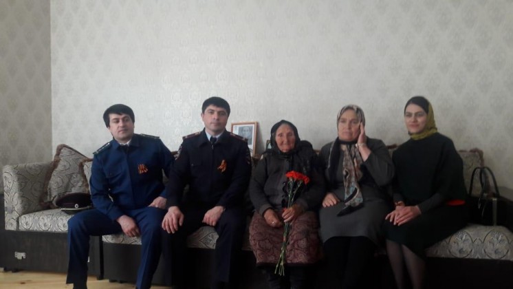 Сотрудники прокуратуры Агульского района посетили вдов ветеранов ВОВ