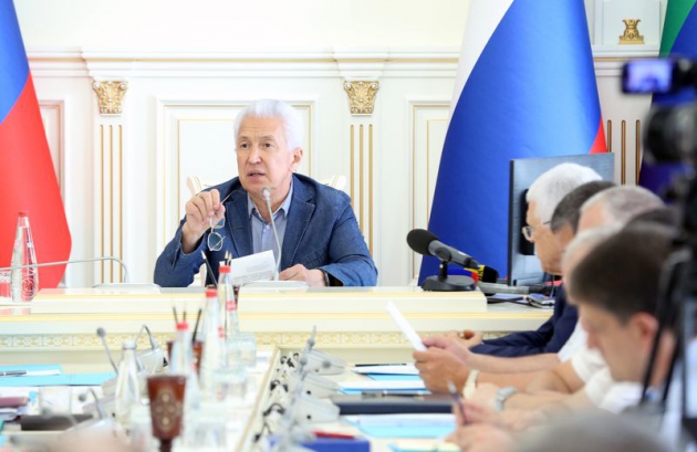 Глава Дагестана провел заседание антитеррористической комиссии