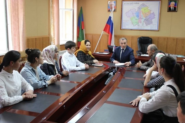 В школах Агульского района проходят торжественные церемонии вручения аттестатов выпускникам школ