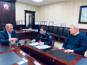 Также 15 февраля прошла встреча главы района Закира Каидова с представителем "ФССП" Ягибековым Г.М.,