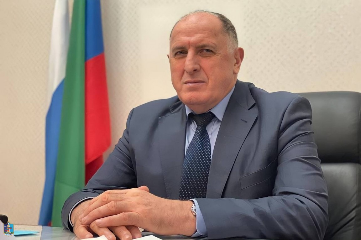 Председатель Правительства Республики Дагестан АБДУЛМУСЛИМ МУХУДИНОВИЧ АБДУЛМУСЛИМОВ